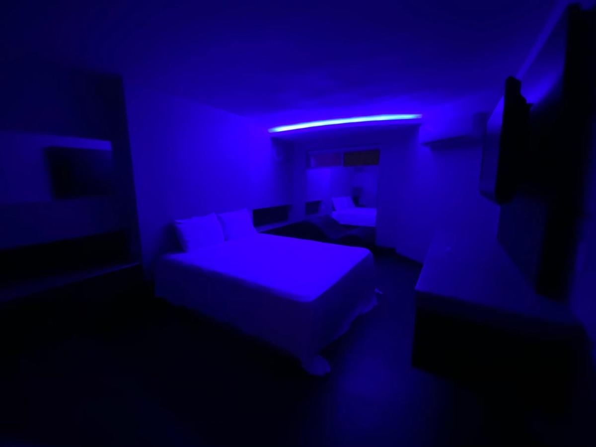 Motel Encuentro ティファナ エクステリア 写真